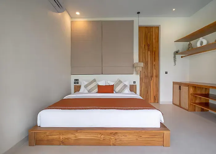 Luxe 4-bedroom - Private Pool & Rice Field Outlook Canggu